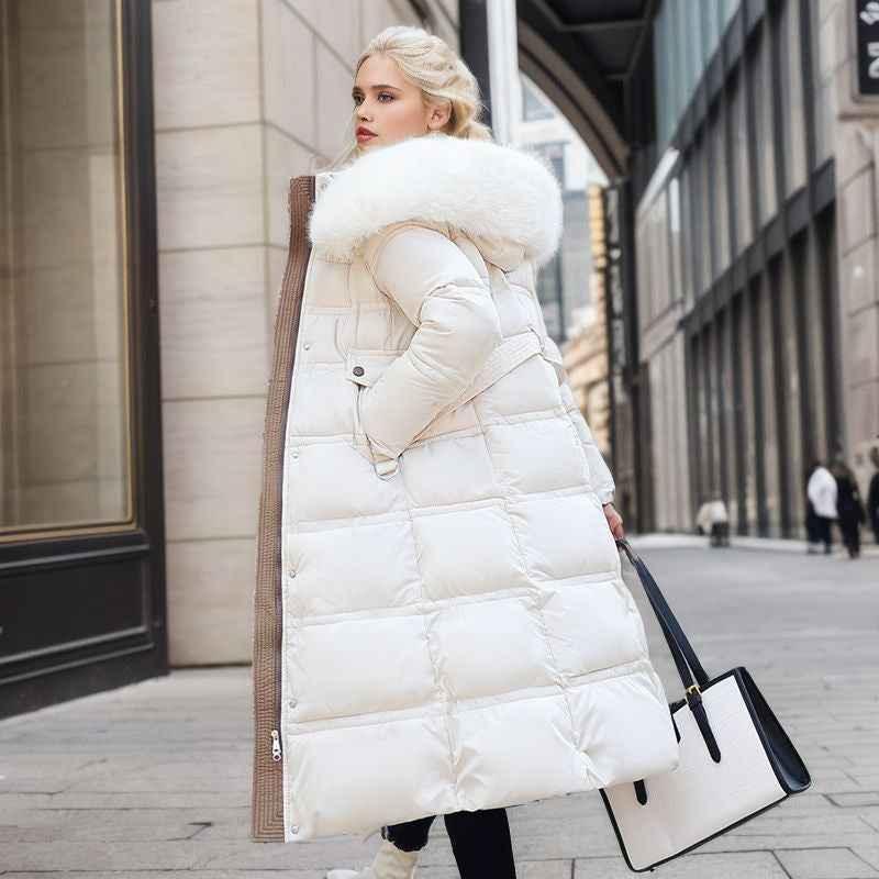 Winterliche, schmal geschnittene lange Jacke mit Pelzkapuze und Gürtel, modischer, einfarbiger Kapuzenmantel, warme Kleidung für Damen - Shopteufel