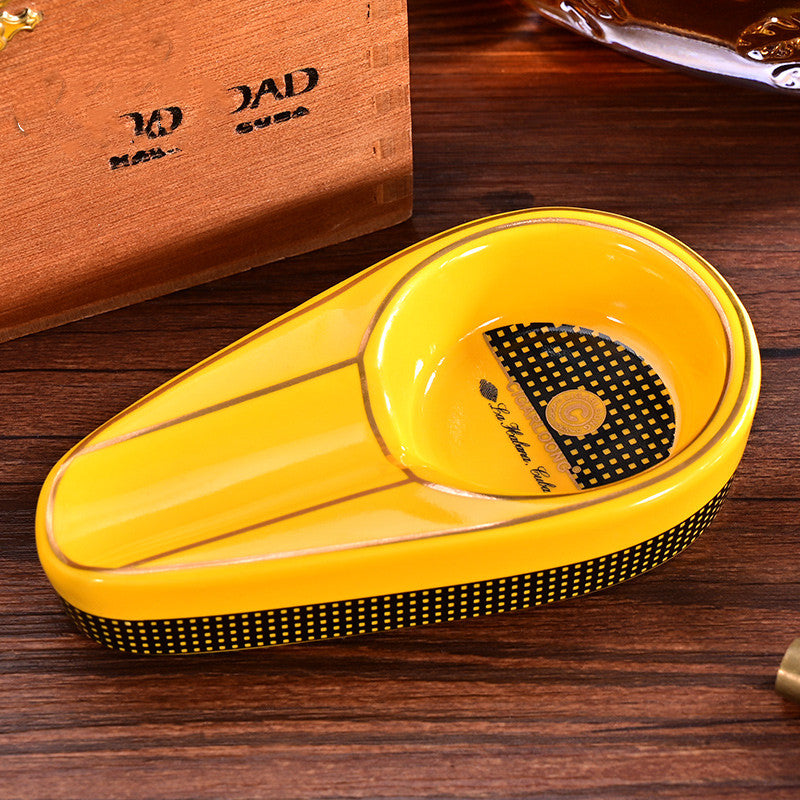 Langer Zigarrenaschenbecher