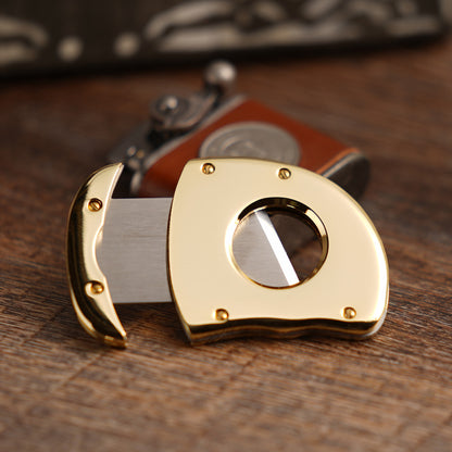 Scharfe Zigarrenschere