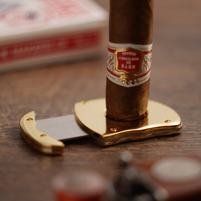 Scharfe Zigarrenschere