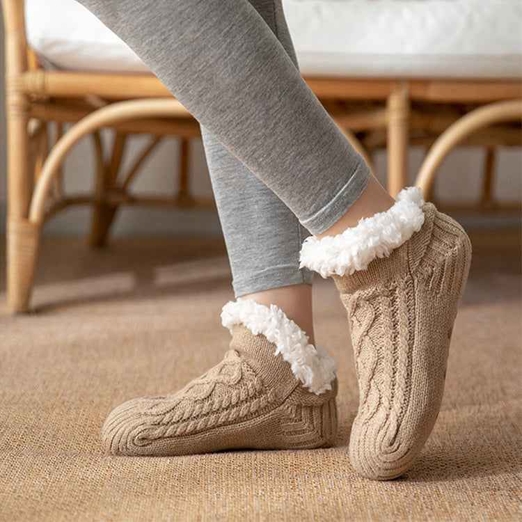 Winterliche, gestrickte Plüsch-Bodensocken, warme, rutschfeste Teppichsocken für Damen - Shopteufel