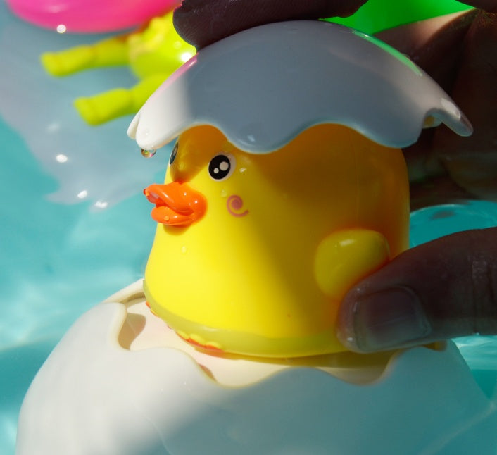 Badespielzeug Regenwolke Entenei Kinderbad Dusche Baby Wasserspielzeug - Shopteufel