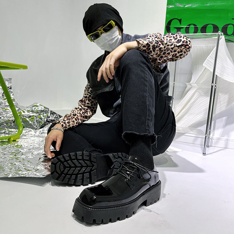 Modische Herren- und Damenschuhe mit eckiger Spitze und dicker Sohle - Shopteufel