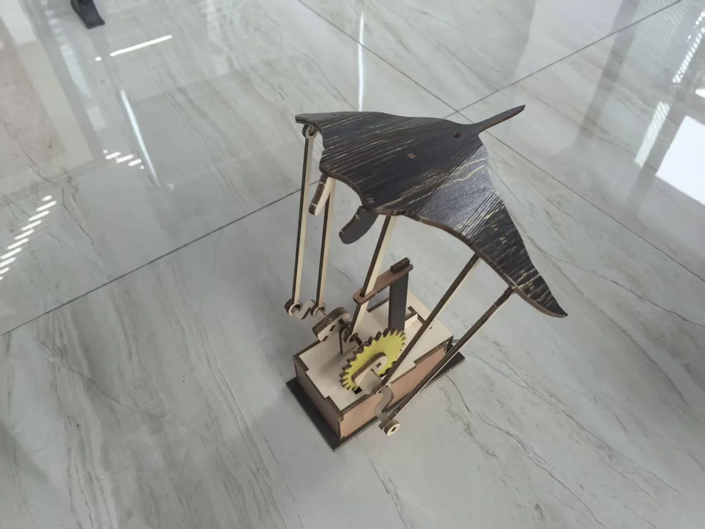 Elektrische bionische Mantarochen-Ornamente, handgefertigte Mantarochen-Schwimmfiguren mit realistischer Bewegung - Shopteufel